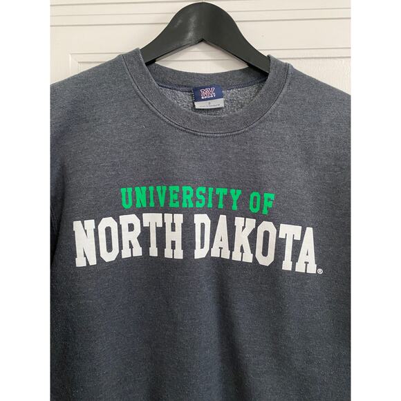 University of North Dakota Fighting Hawks Crewneck Size S - Picture 2 of 4